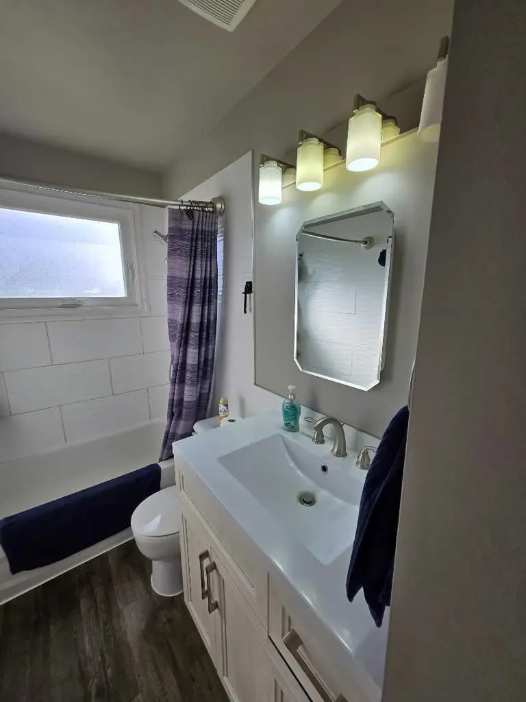 525 6 Avenue Fox Creek AB T0H 1P0