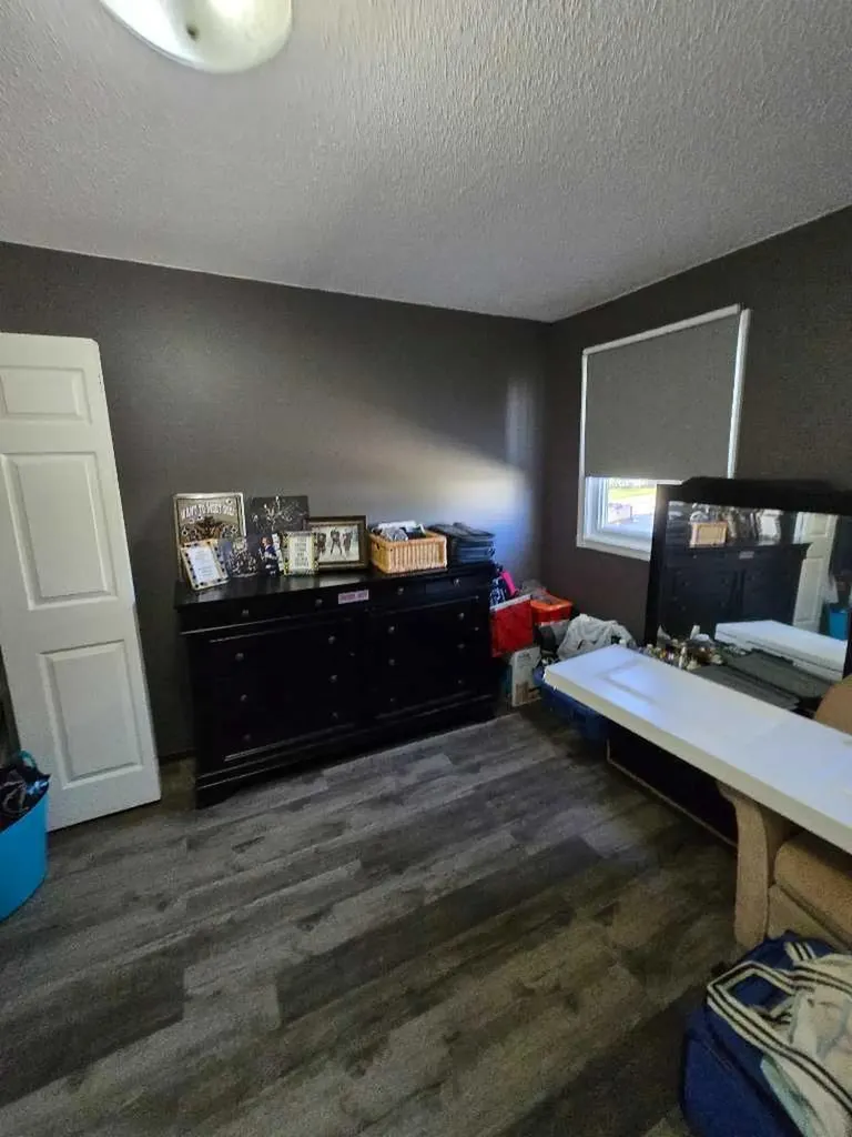 525 6 Avenue Fox Creek AB T0H 1P0