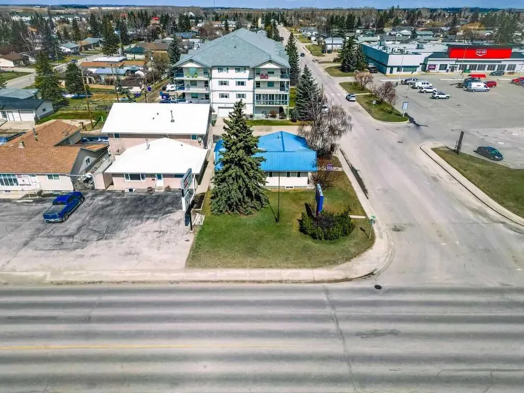 4530 54 Avenue Olds AB T4H 1B8