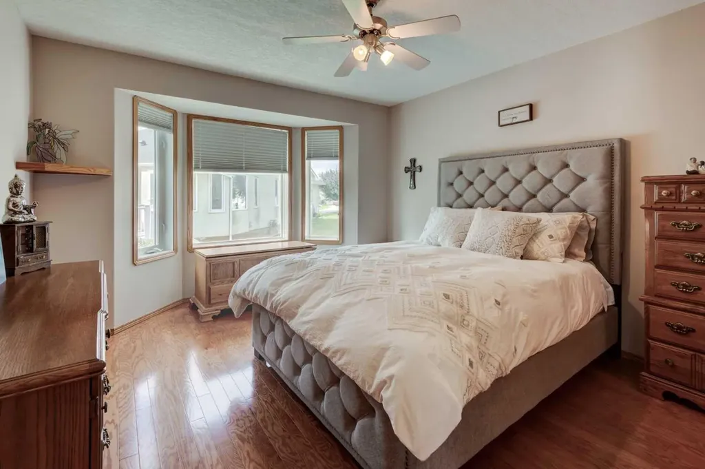 3 Strathmore Lakes Bay Strathmore AB T1P 1L8