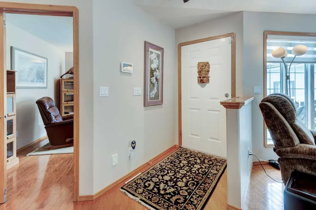 3 Strathmore Lakes Bay Strathmore AB T1P 1L8