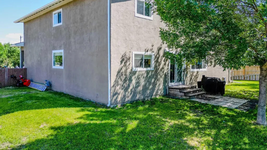 228 Centre Street Magrath AB T0K 1J0