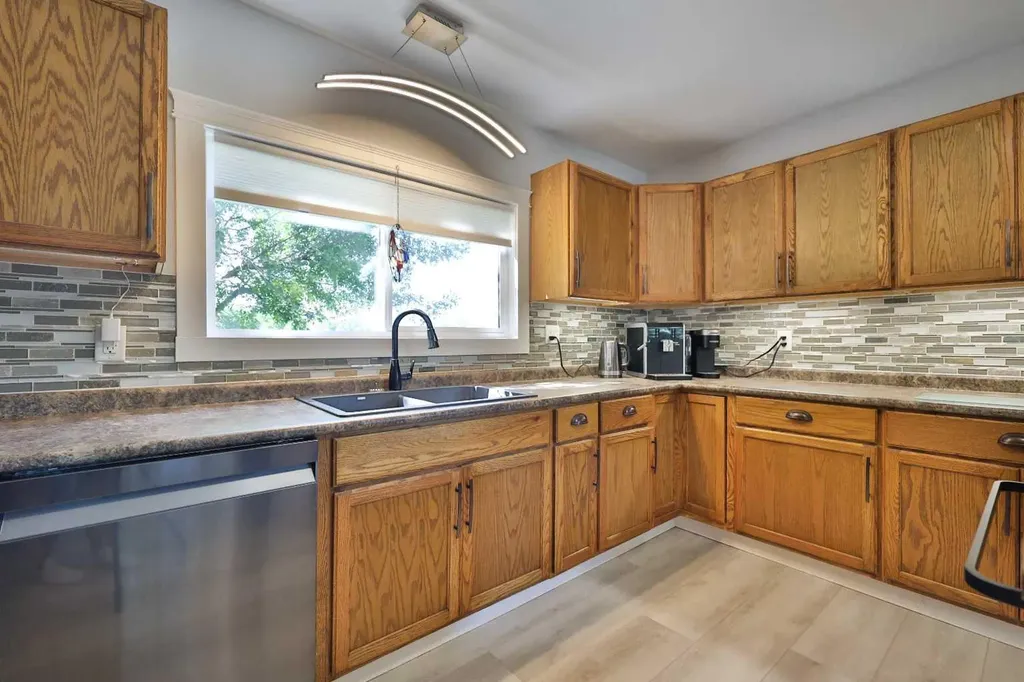 228 Centre Street Magrath AB T0K 1J0