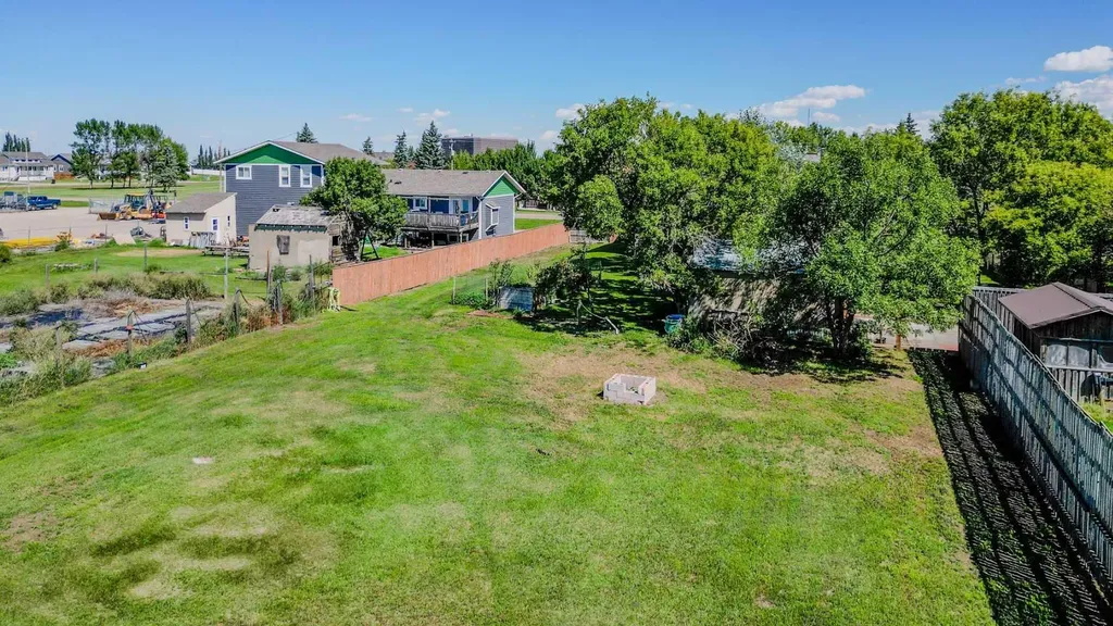 228 Centre Street Magrath AB T0K 1J0