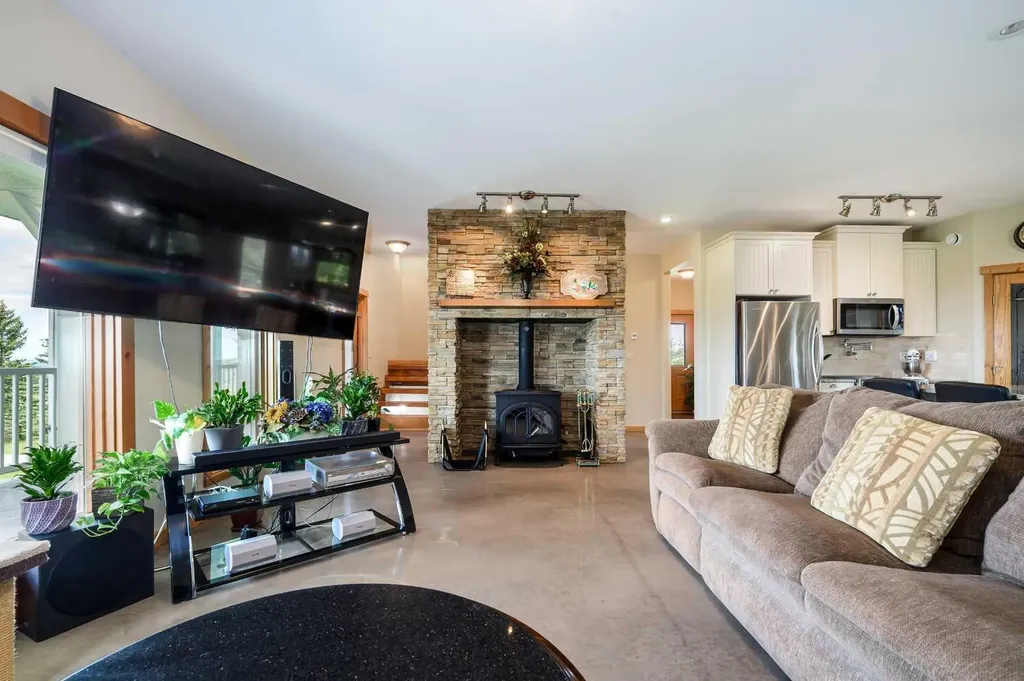 38139 Range Road 265 Rural Red Deer County AB T4E 0Z3