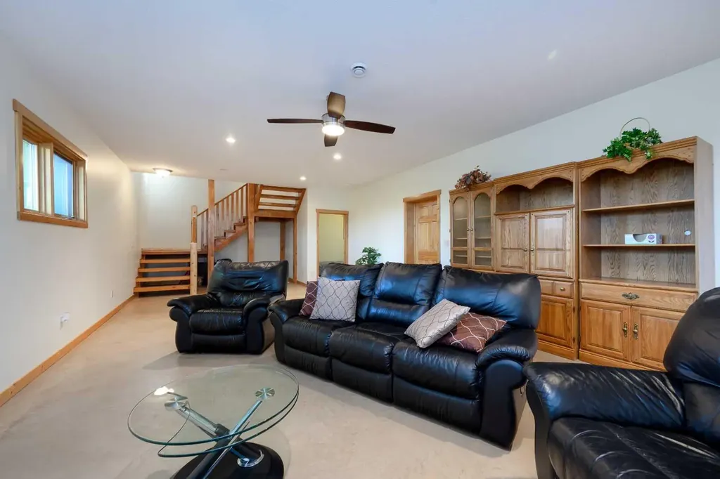38139 Range Road 265 Rural Red Deer County AB T4E 0Z3
