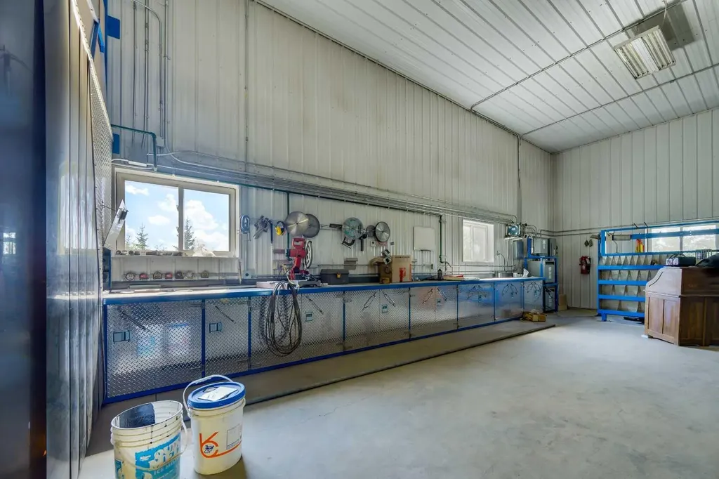 38139 Range Road 265 Rural Red Deer County AB T4E 0Z3