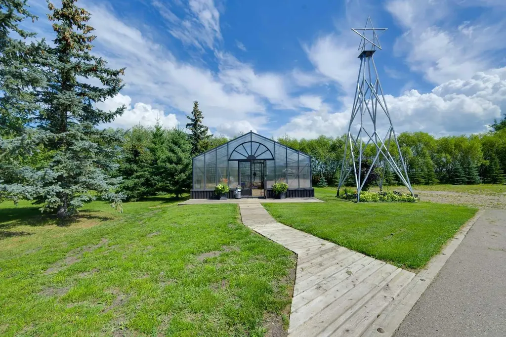 38139 Range Road 265 Rural Red Deer County AB T4E 0Z3