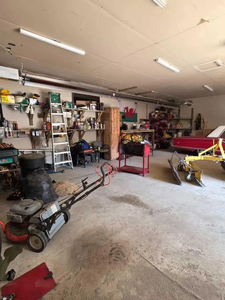 55 Avenue High Prairie AB T0G 1E0