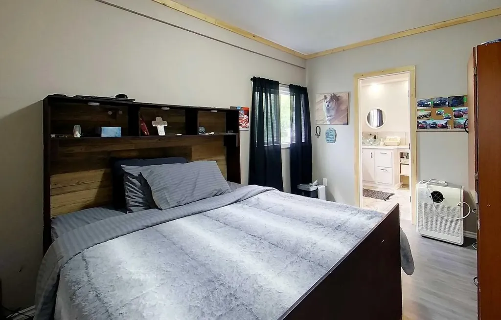 5124 8 Avenue Edson AB T7E 1K6