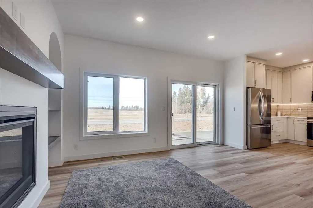 56 Emmett Crescent Red Deer AB T4P 3G8