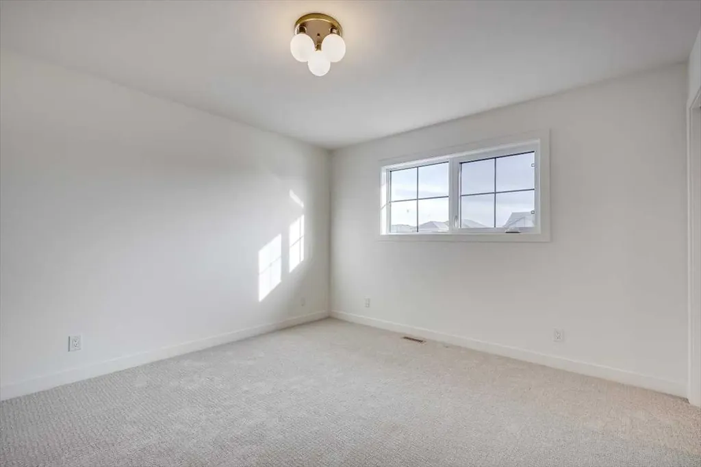 56 Emmett Crescent Red Deer AB T4P 3G8