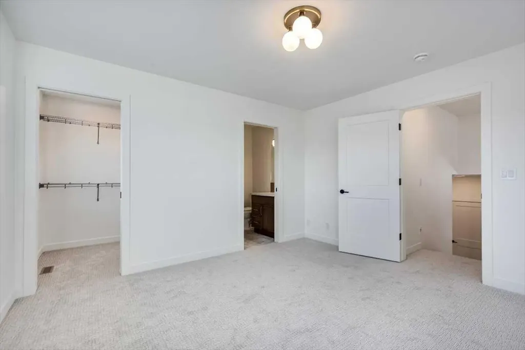 56 Emmett Crescent Red Deer AB T4P 3G8