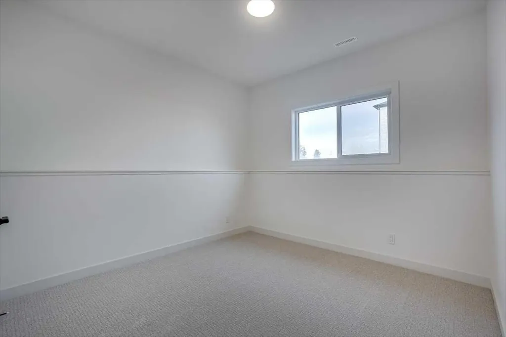56 Emmett Crescent Red Deer AB T4P 3G8
