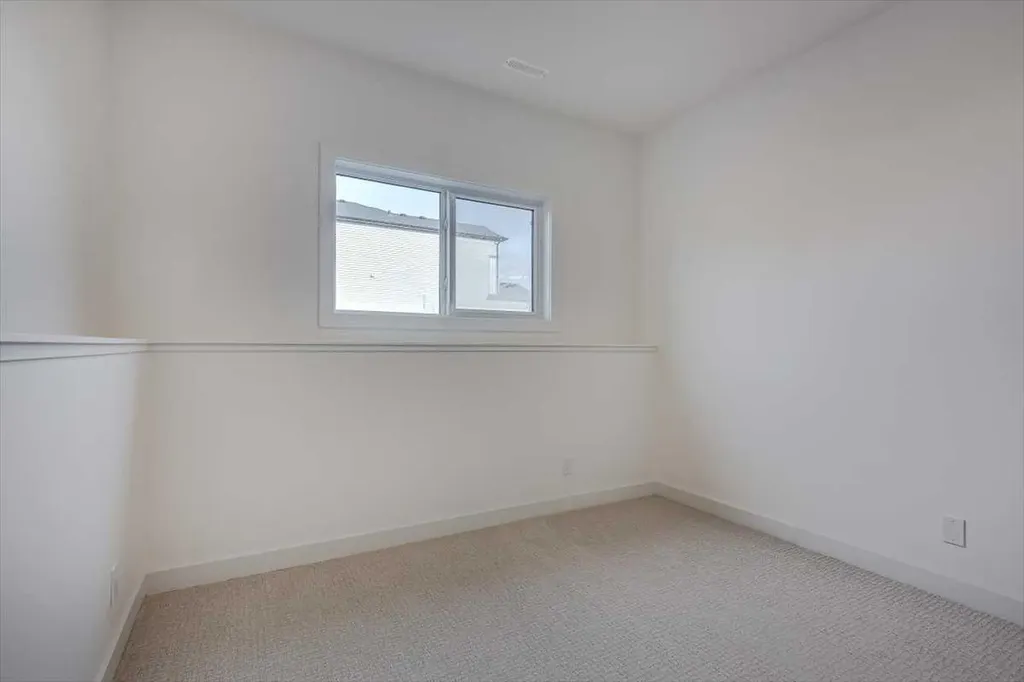 56 Emmett Crescent Red Deer AB T4P 3G8
