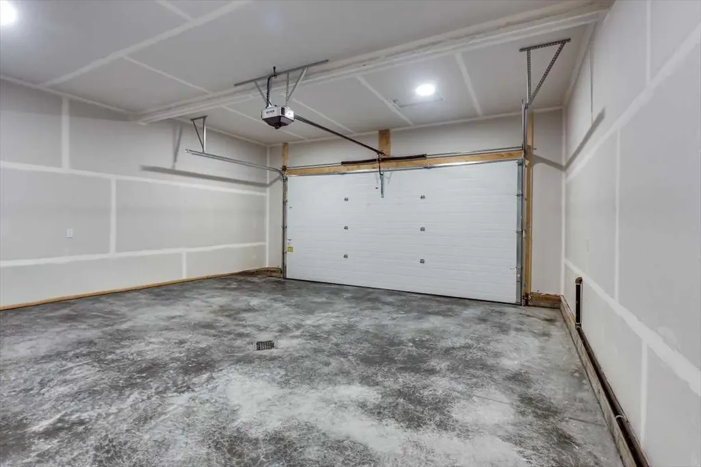 56 Emmett Crescent Red Deer AB T4P 3G8