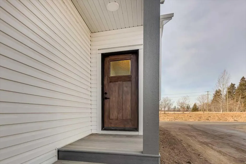 56 Emmett Crescent Red Deer AB T4P 3G8