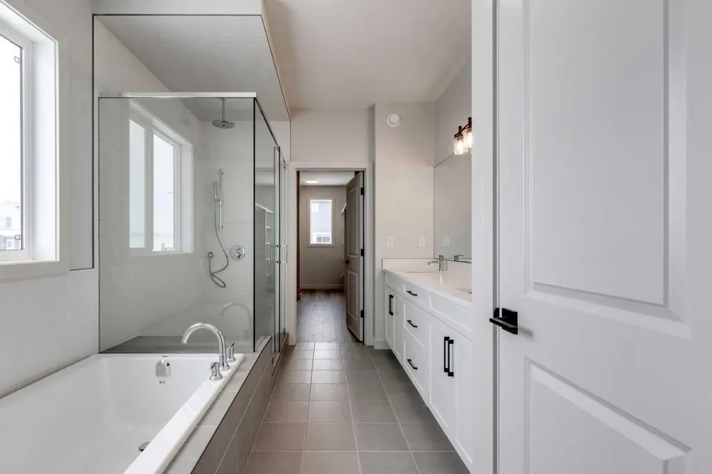 435 Rivercrest Road Cochrane AB T4C 3C6