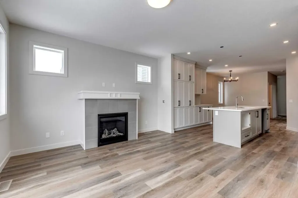 435 Rivercrest Road Cochrane AB T4C 3C6