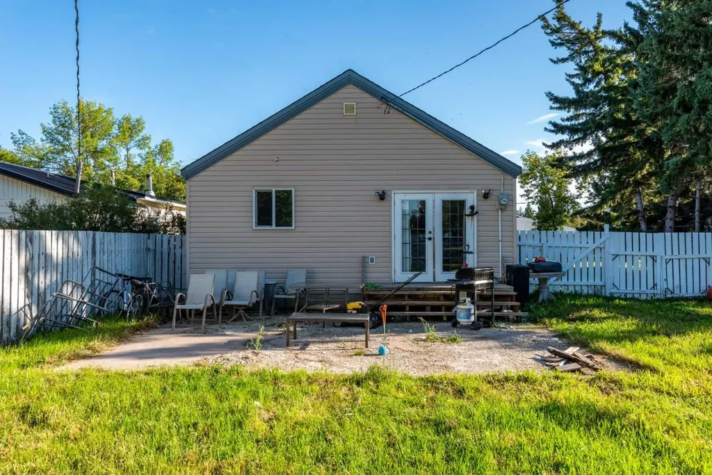 116 1 Avenue W Marsden SK S0M 1P0