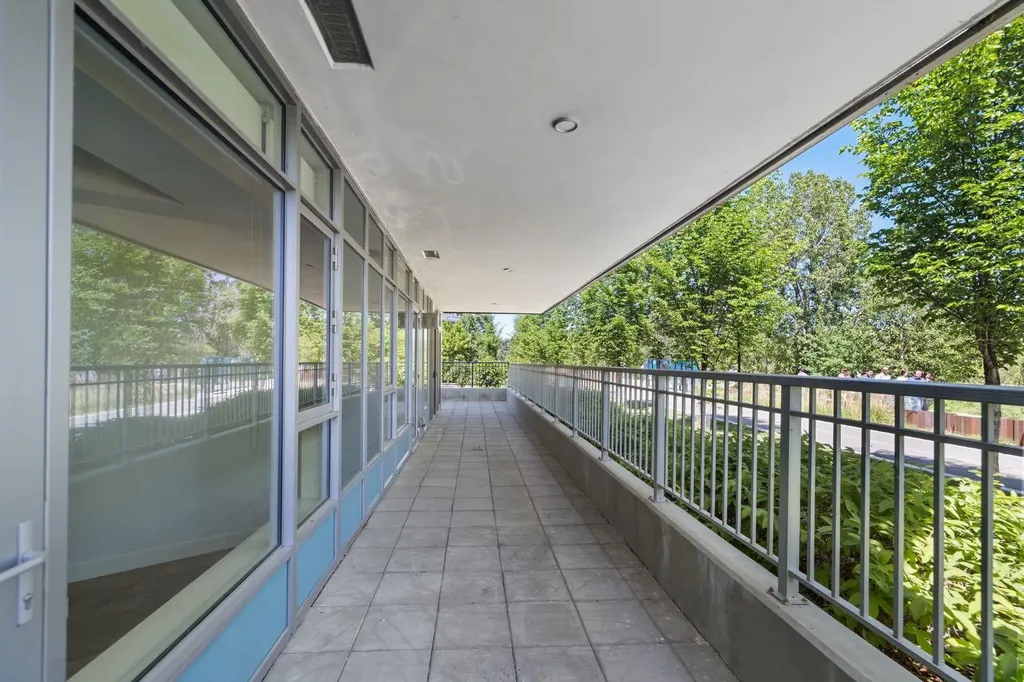 88 Waterfront Mews SW Calgary AB T2P 1K7