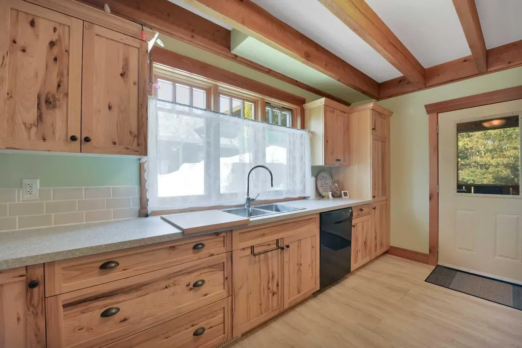460 Summer Crescent Rural Ponoka County AB T0C 2J0
