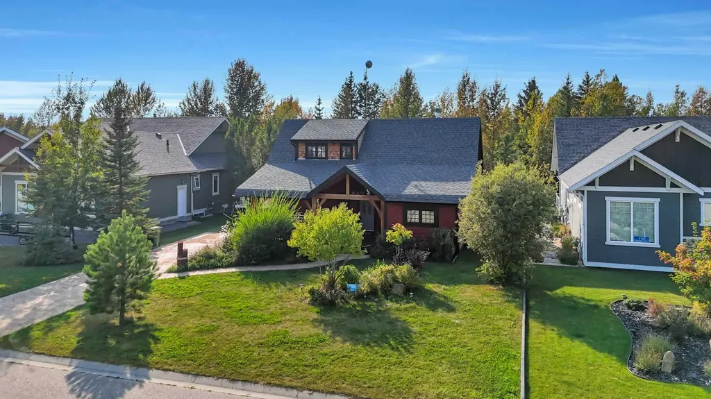 460 Summer Crescent Rural Ponoka County AB T0C 2J0