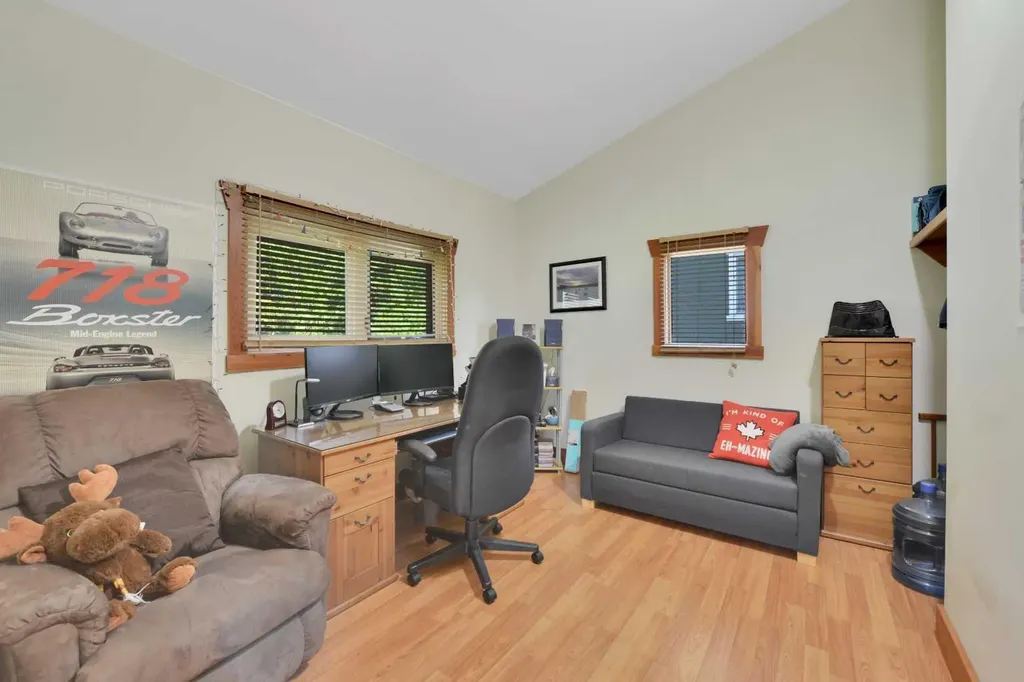 460 Summer Crescent Rural Ponoka County AB T0C 2J0
