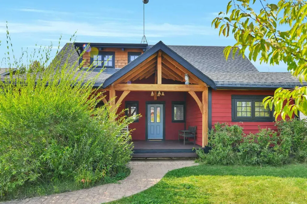 460 Summer Crescent Rural Ponoka County AB T0C 2J0