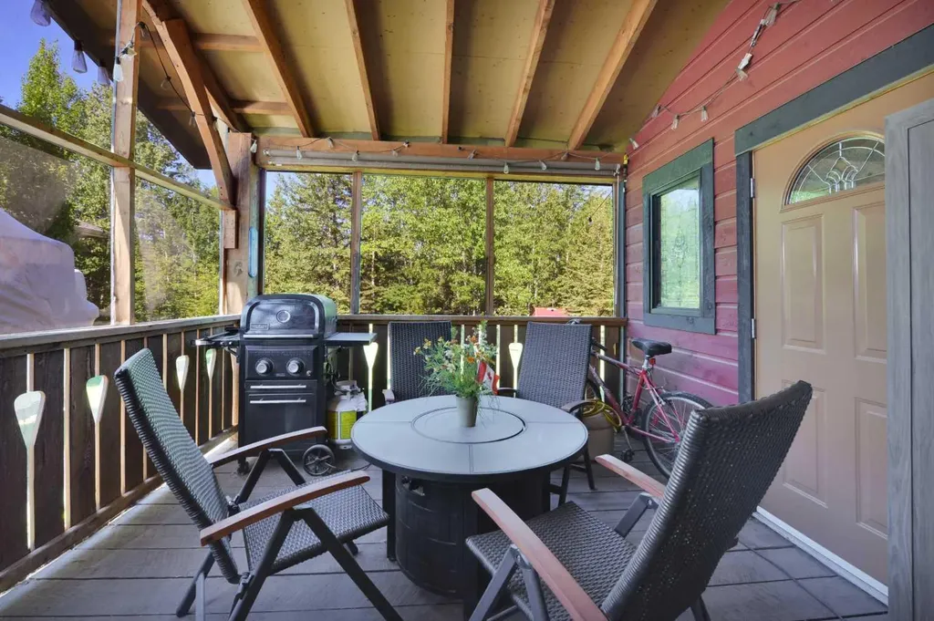 460 Summer Crescent Rural Ponoka County AB T0C 2J0