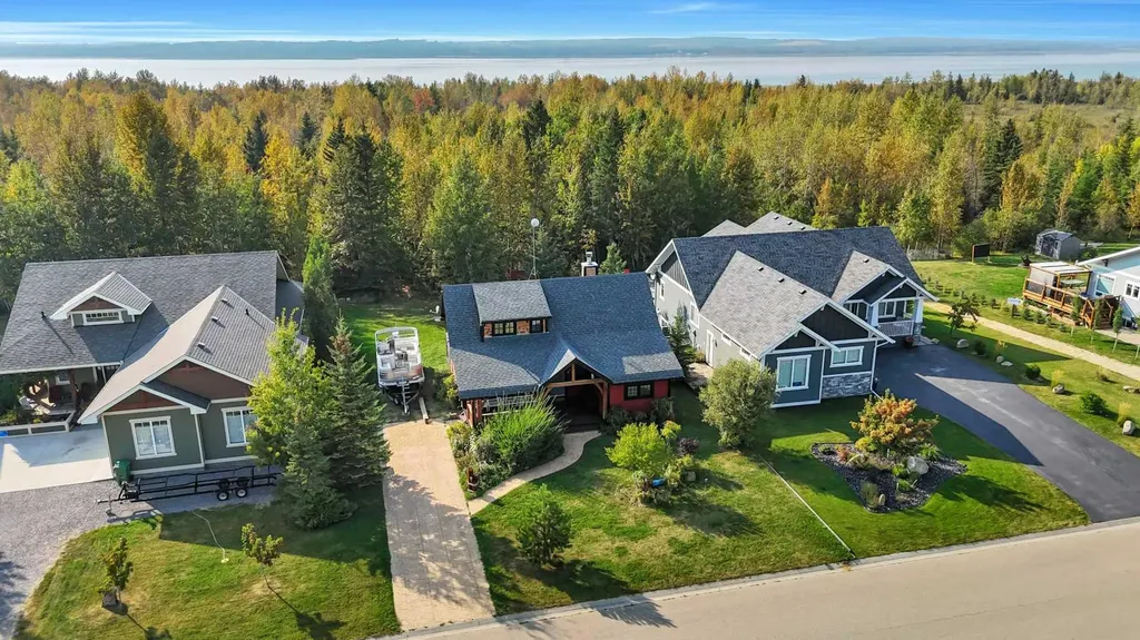 460 Summer Crescent Rural Ponoka County AB T0C 2J0