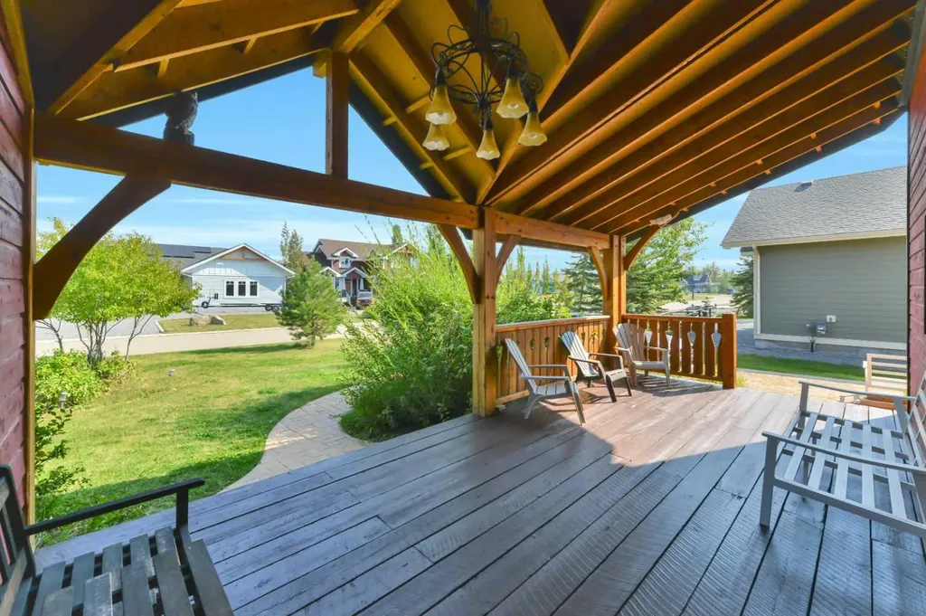 460 Summer Crescent Rural Ponoka County AB T0C 2J0
