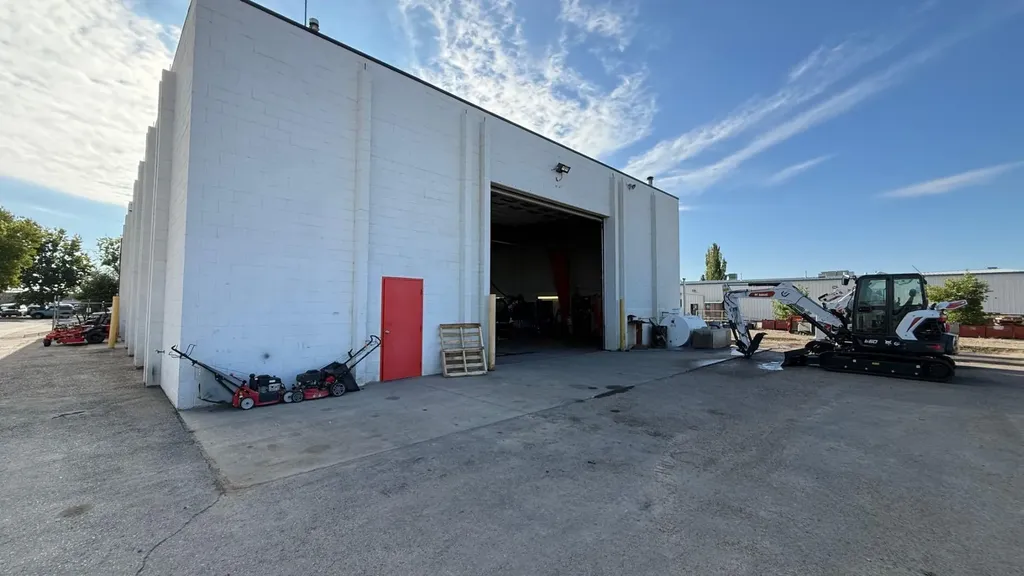 610 30 Street N Lethbridge AB T1H 5G6