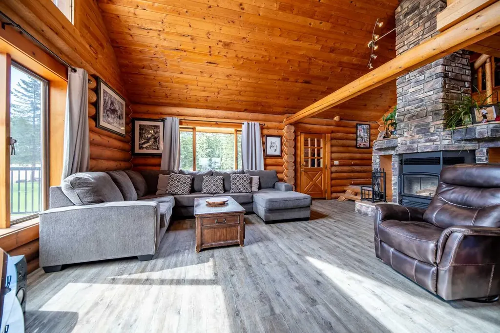69067 Highway 40 Grovedale AB T0H 1X0
