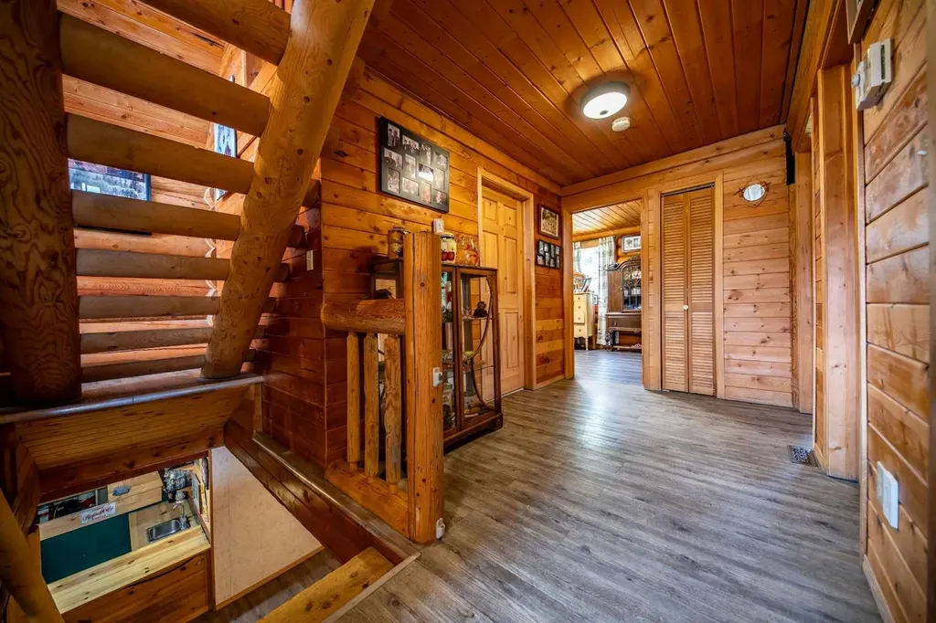 69067 Highway 40 Grovedale AB T0H 1X0