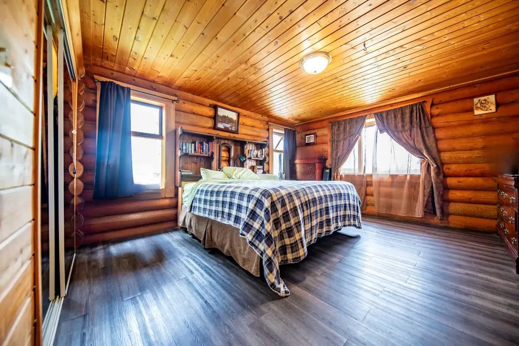 69067 Highway 40 Grovedale AB T0H 1X0