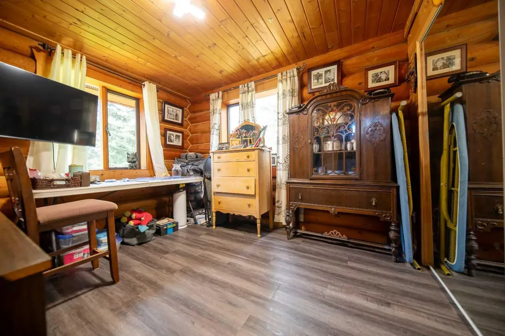 69067 Highway 40 Grovedale AB T0H 1X0