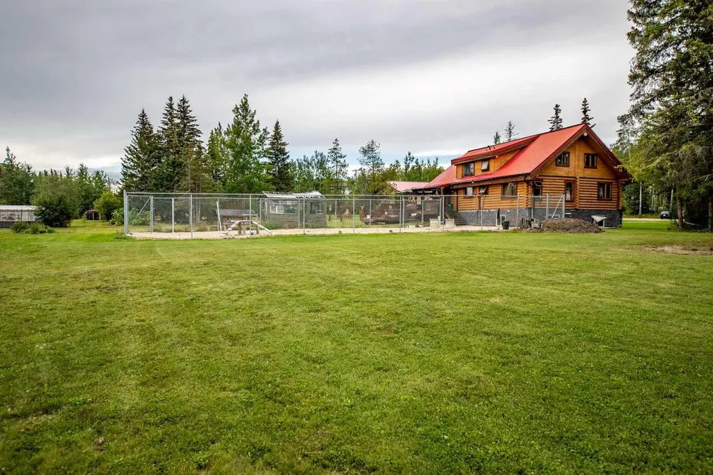 69067 Highway 40 Grovedale AB T0H 1X0