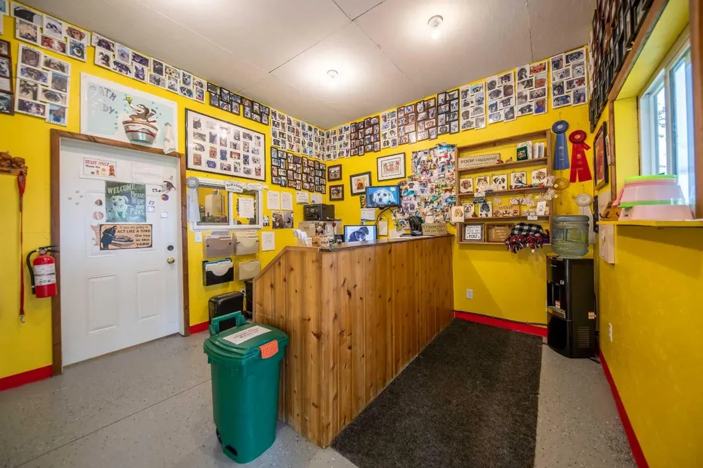 69067 Highway 40 Grovedale AB T0H 1X0