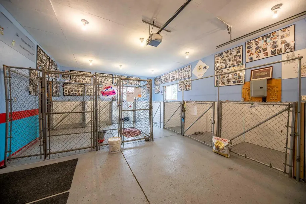 69067 Highway 40 Grovedale AB T0H 1X0