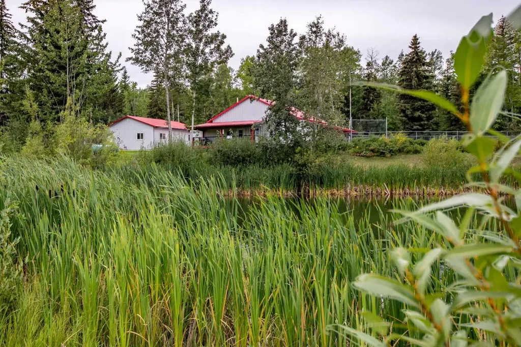 69067 Highway 40 Grovedale AB T0H 1X0