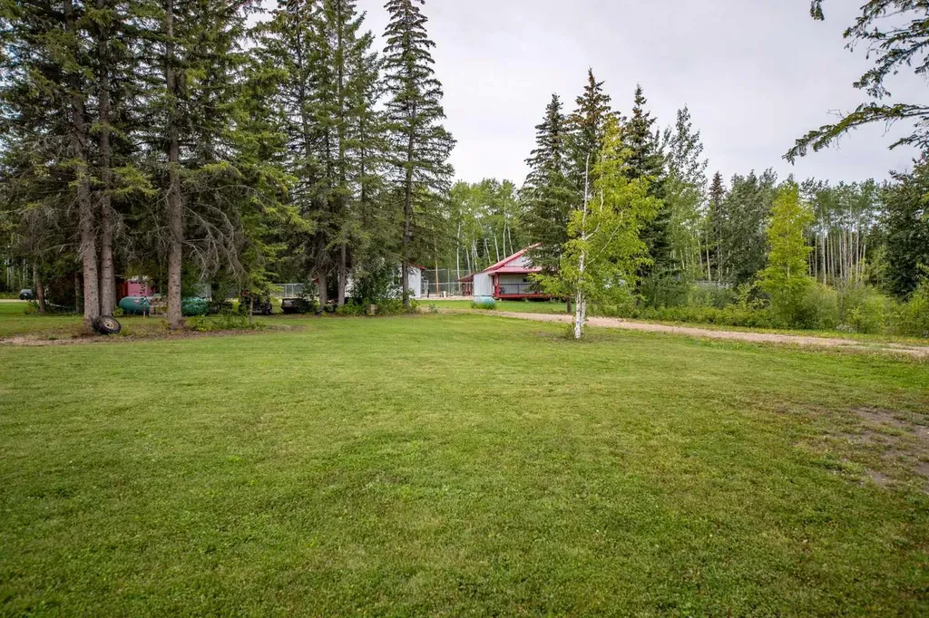 69067 Highway 40 Grovedale AB T0H 1X0