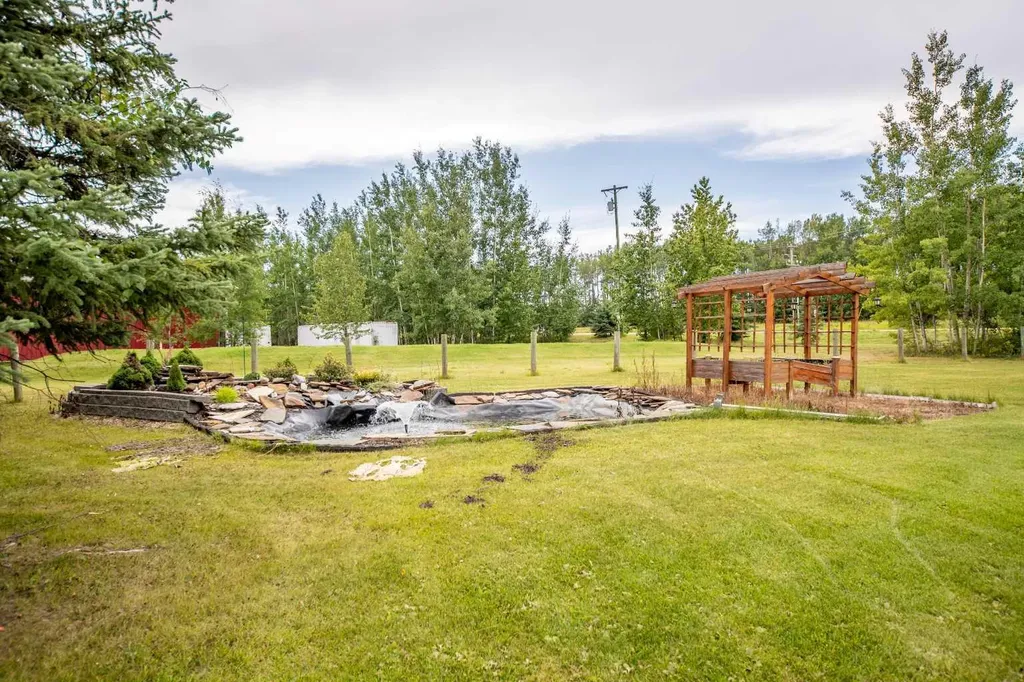 69067 Highway 40 Grovedale AB T0H 1X0