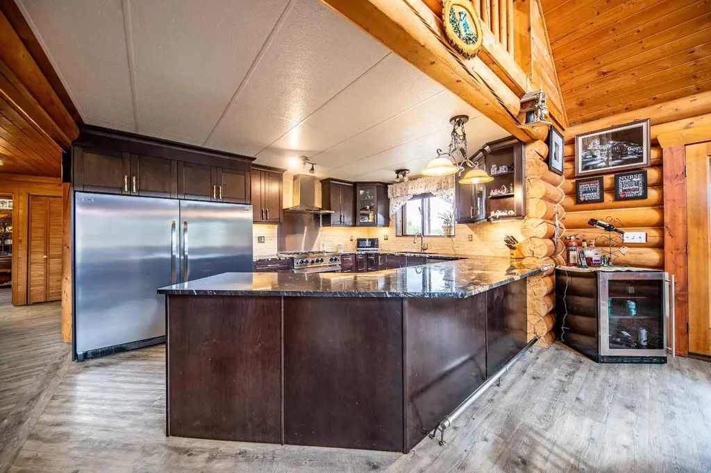 69067 Highway 40 Grovedale AB T0H 1X0