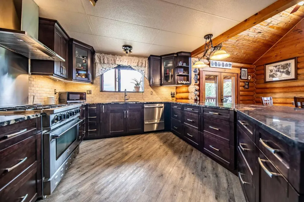 69067 Highway 40 Grovedale AB T0H 1X0