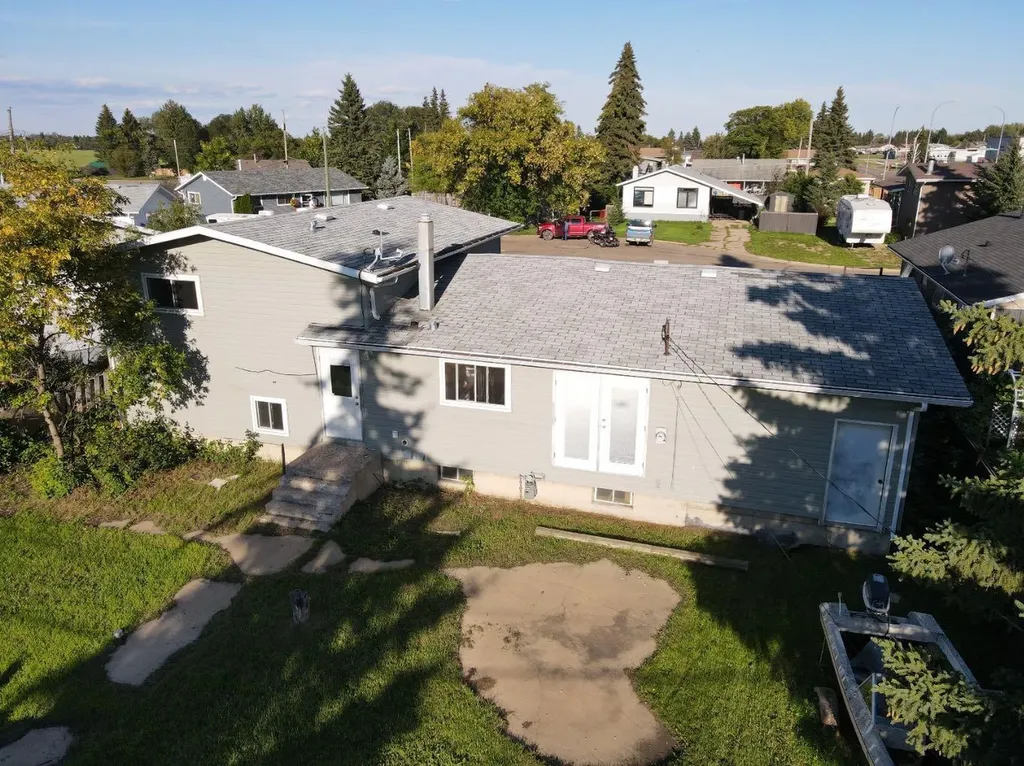 5804 48a Street High Prairie AB T0G 1E0