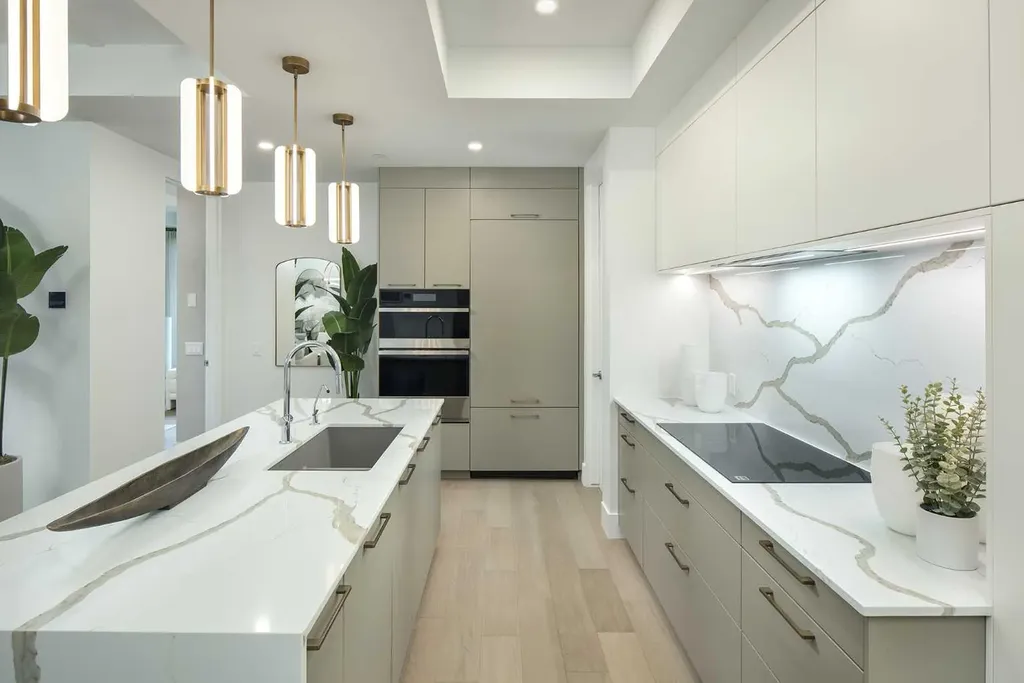 4185 Norford Avenue NW Calgary AB T3B 6V2
