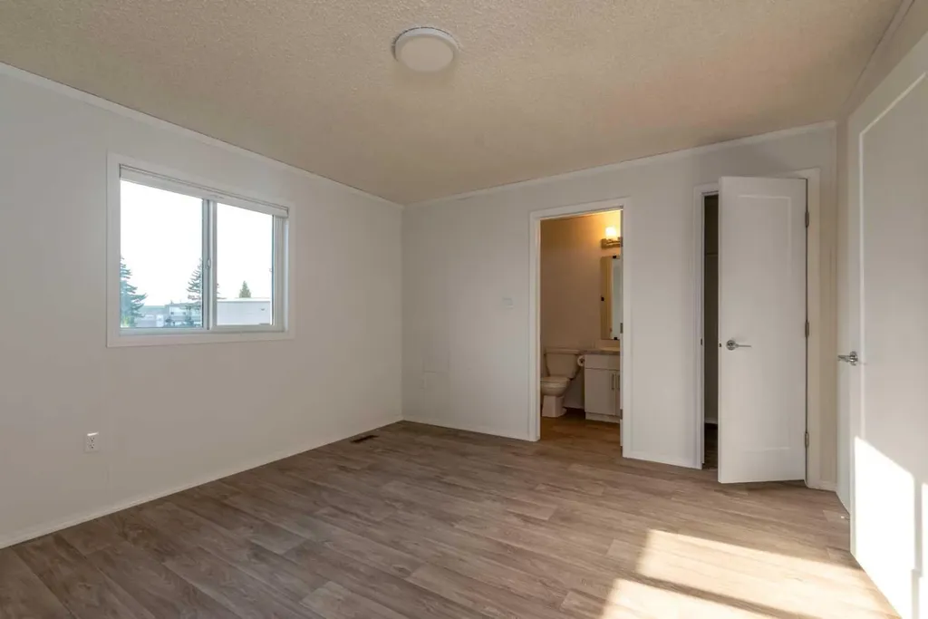 5308 57 Street Lloydminster AB T9V 2A3