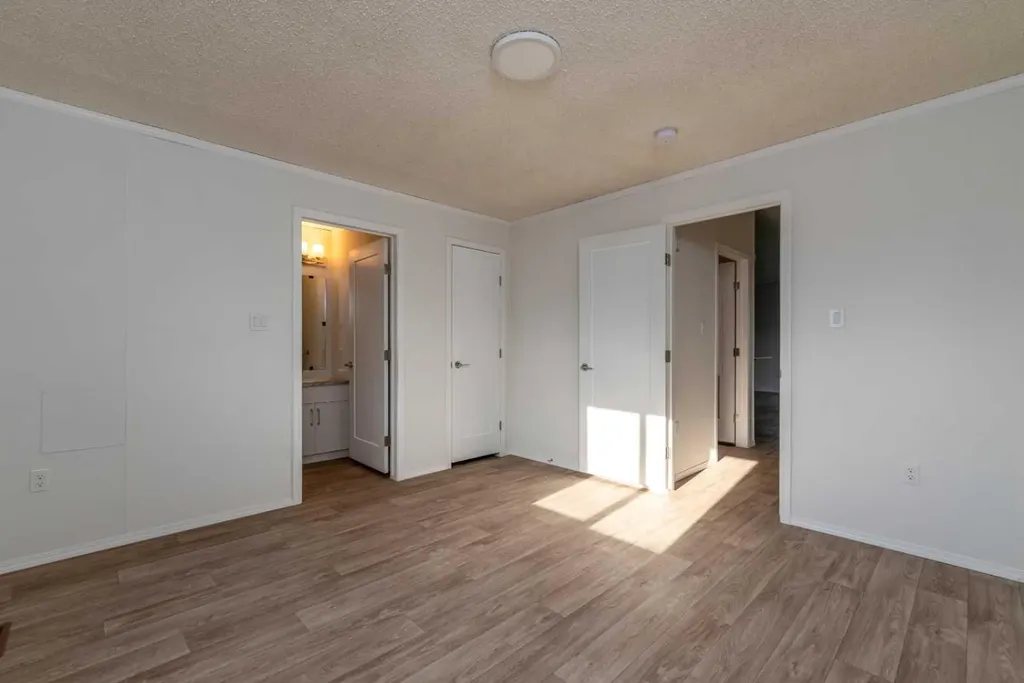 5308 57 Street Lloydminster AB T9V 2A3
