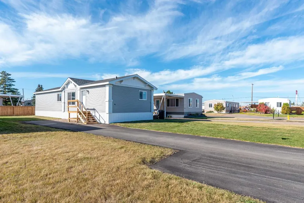 5308 57 Street Lloydminster AB T9V 2A3